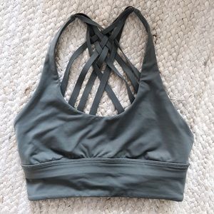 Lululemon Free to Be Moved Bra